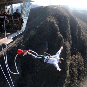 Meet your Posher, Eli